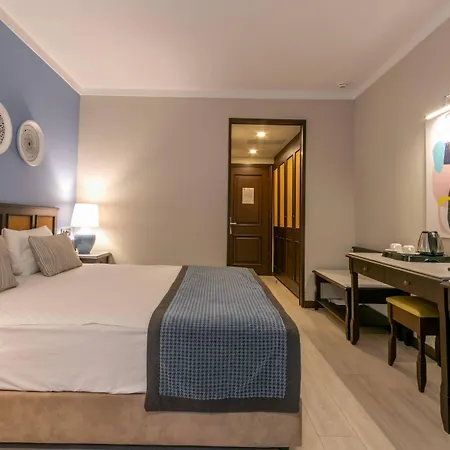 Lara Park Hotel