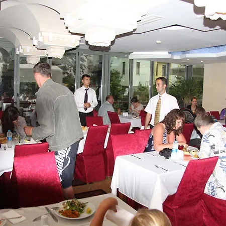 Lara Park מלון 3*